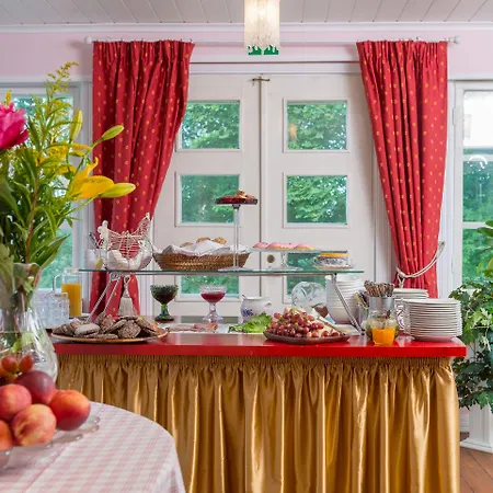 Bed and Breakfast Koivulan Kartano Lohja